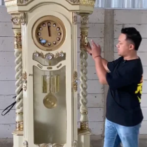 Lemari jam jati Mewah